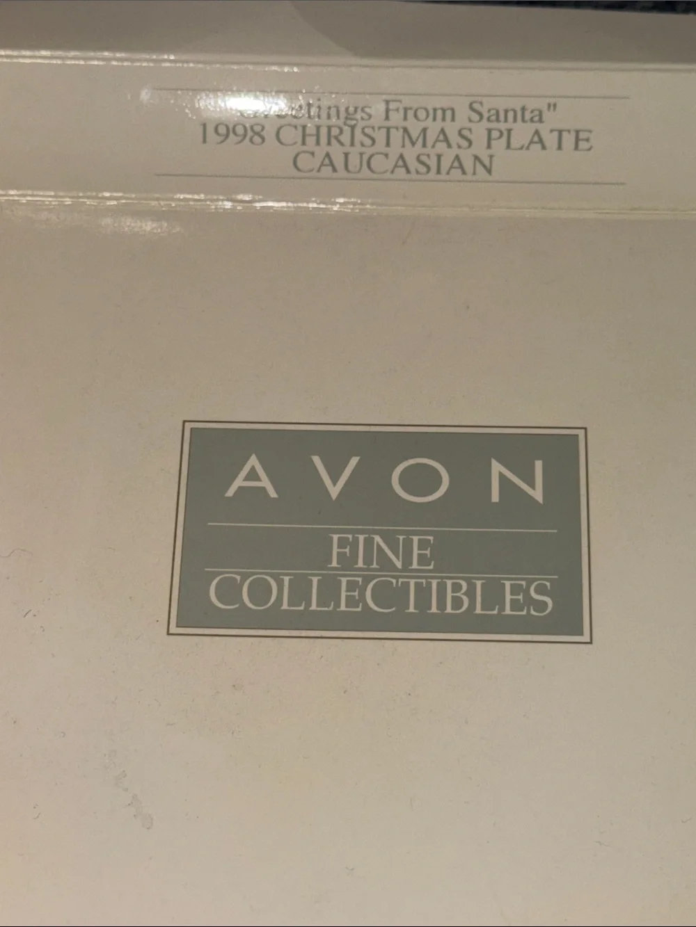 Avon 1998 Santa on Moon Holiday Plate – 22k Gold Rim